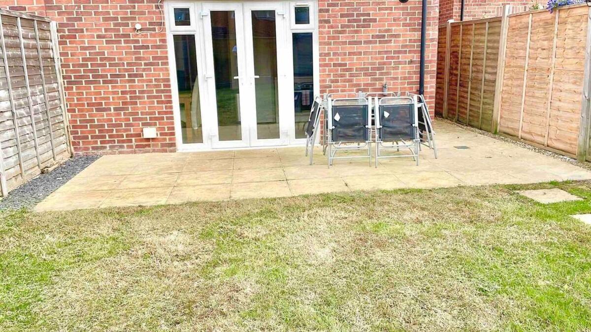 Great Home In Lovely Area With Parking, Sleeps 6 Folkestone Exterior photo
